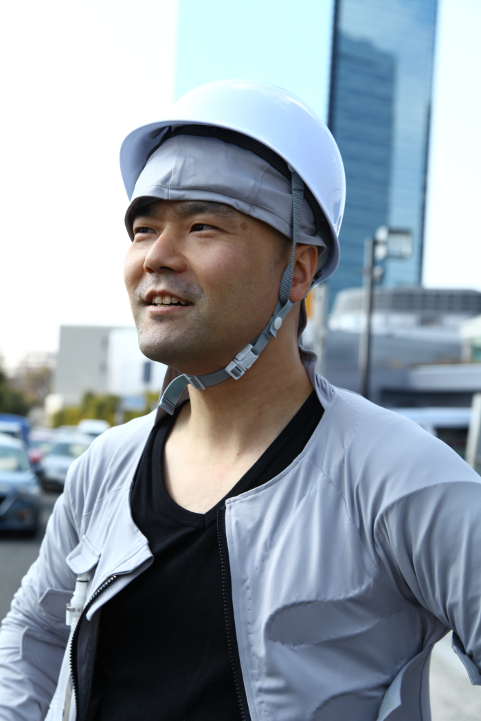 働く現場、クールスマイルのクールアーマーCA1